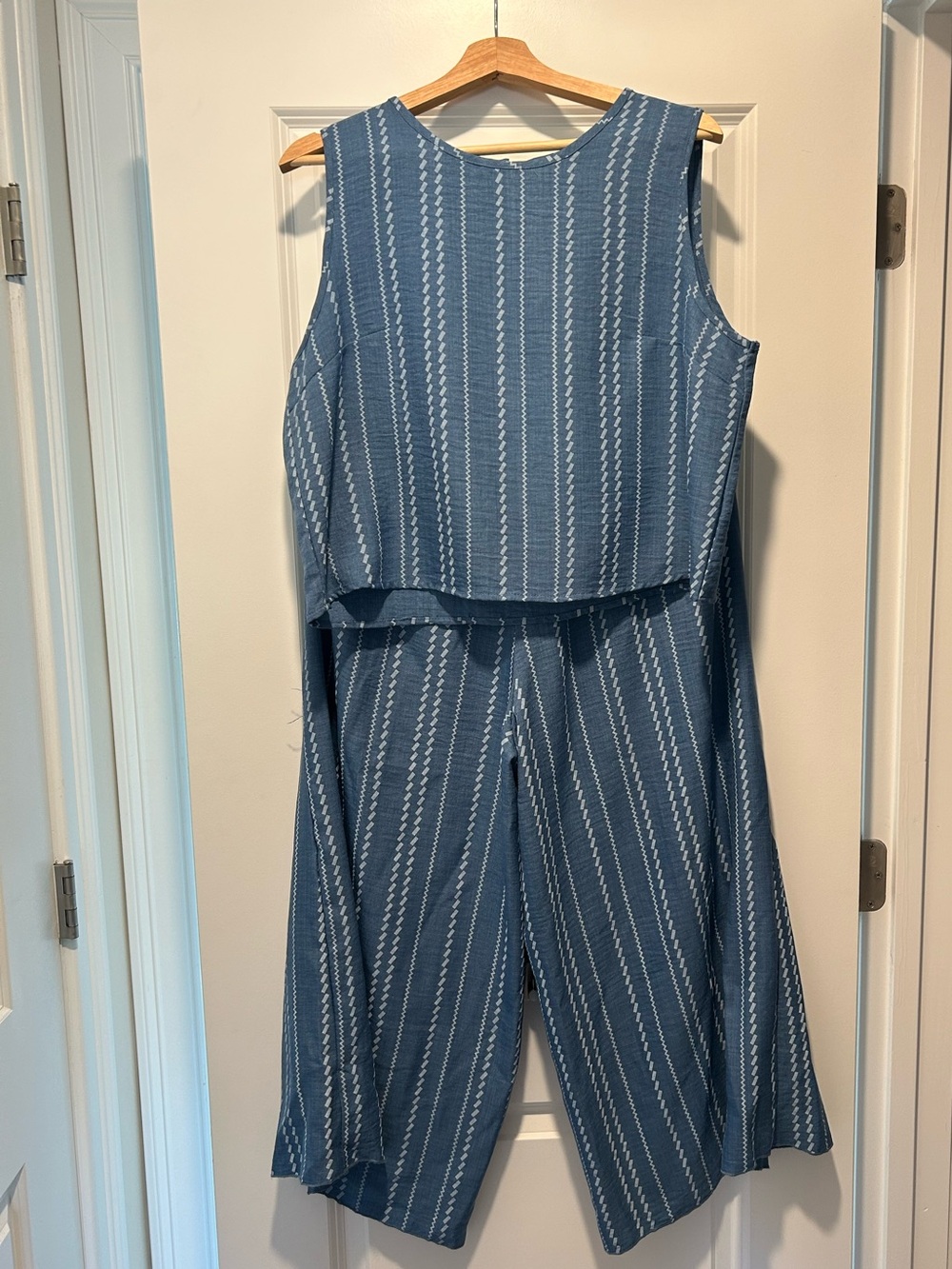 Navy Striped 2-Piece Set XL 12 Wide Leg Pants Top